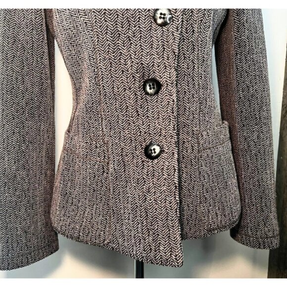 ARMANI COLLEZIONI Wool Herringbone Blazer Jacket Asymmetrical Buttons Size 4 - Picture 4 of 16